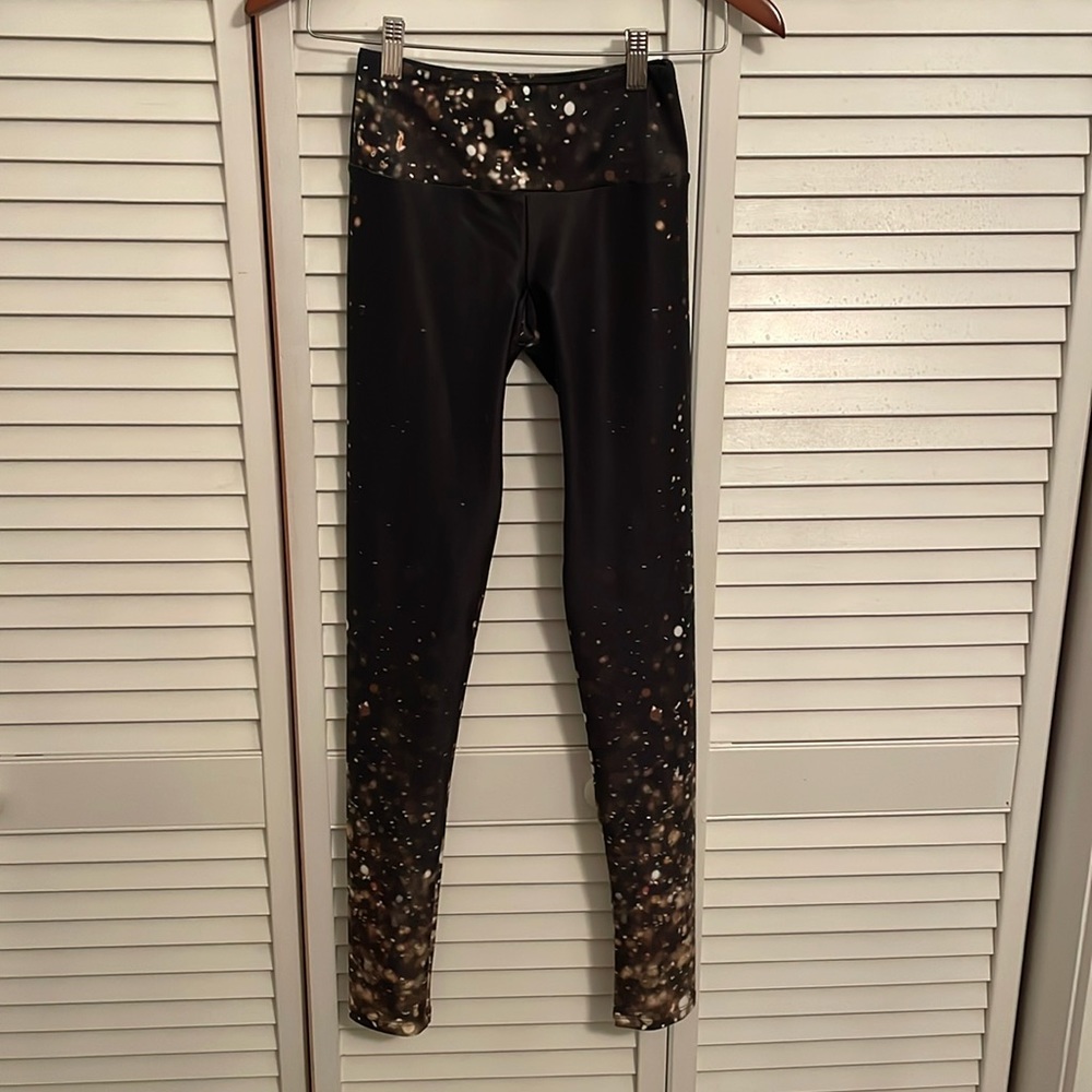 Gold sheep yoga tights